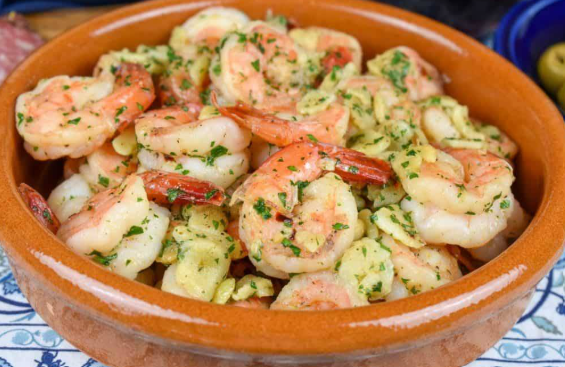Camarones al Ajillo